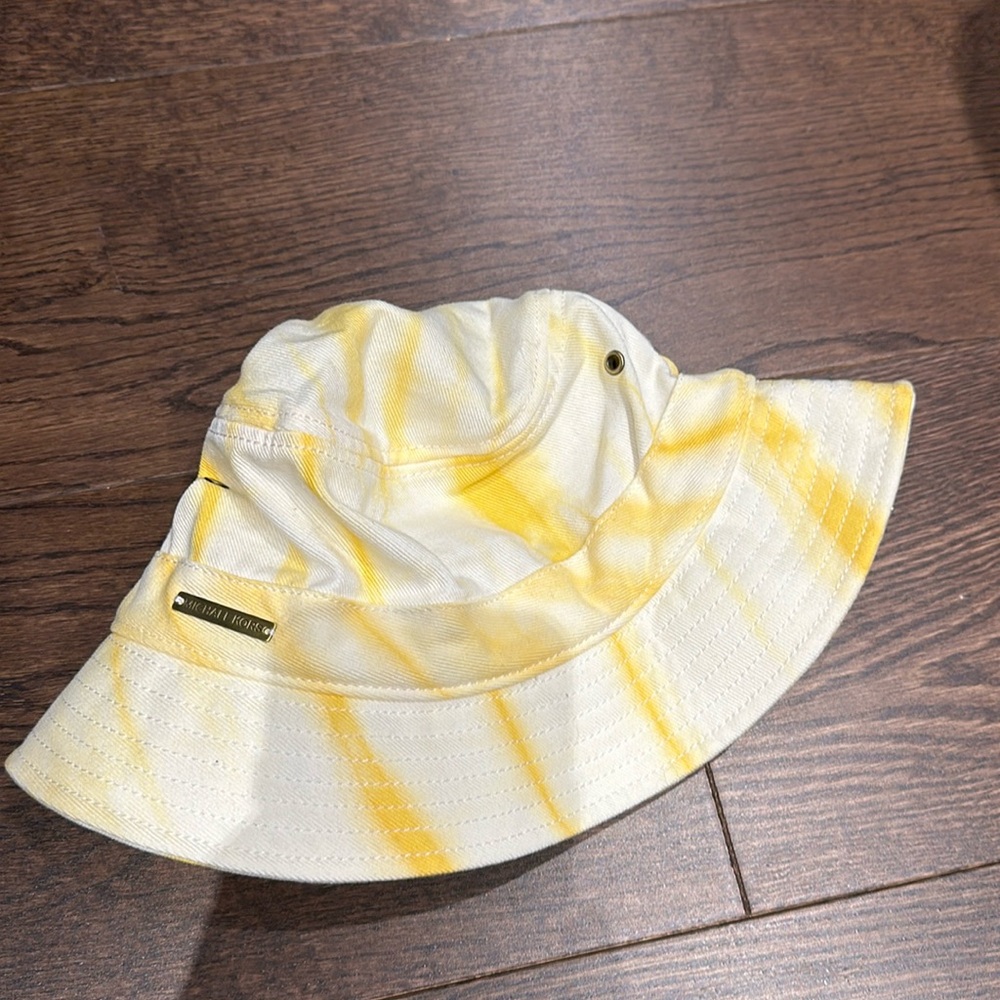 Michael Kors Bucket Hat